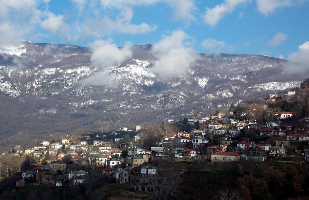 Sarafis Guesthouse Agios Lavrentios Zewnętrze zdjęcie